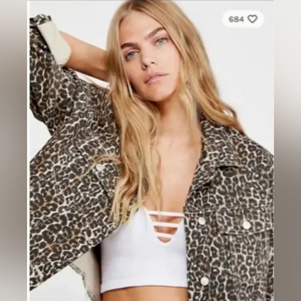 Free People Cropped Cheetah Print Denim Jacket Size M - Picture 1 of 15